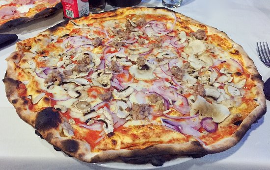 Ciro Pizzeria, Cento