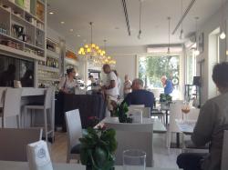 Arnold's Cafe, Brescia