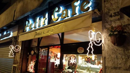 Petit Cafe', Roma