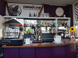 Gasoline Pub Di Benedetti Laura, Grado