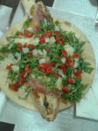 Pizzeria Comm'e' Sapurit!, Napoli