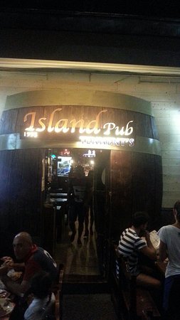 Island Pub Sas, Pozzuoli