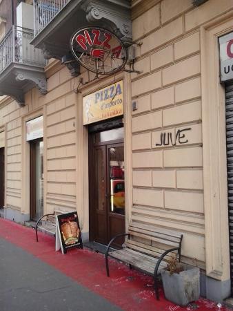 Pizzeria La Rustica Di El Nagar Naglaa, Torino