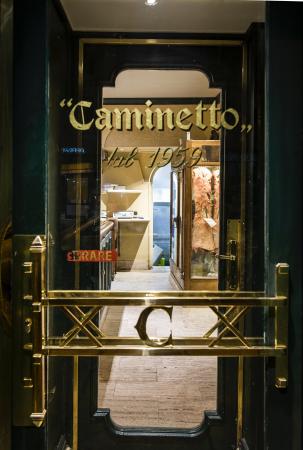 Caminetto, Roma