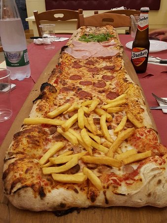 Pazzi Per Pizza, Villa Castelli
