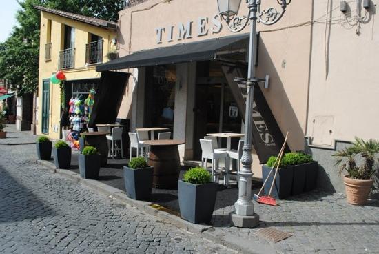 Times Cafe, Vetralla