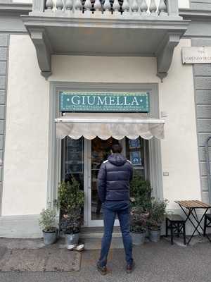 Giumella, Firenze