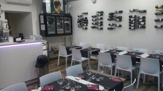 Franck's Lounge Bar Food & Wine, Santa Cristina Gela