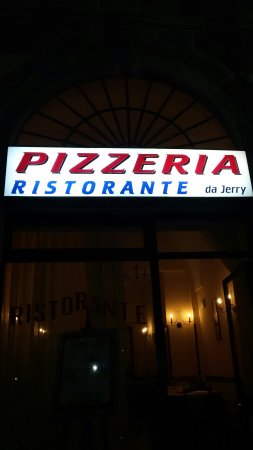 Pizzeria Da Jerry, Maglie