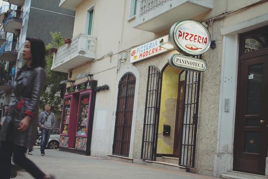 Pizzeria Moderna, Foggia