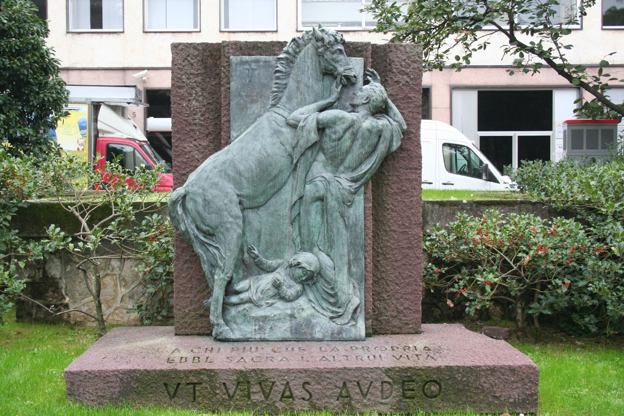 Monumento ai Decorati al Valore Civile