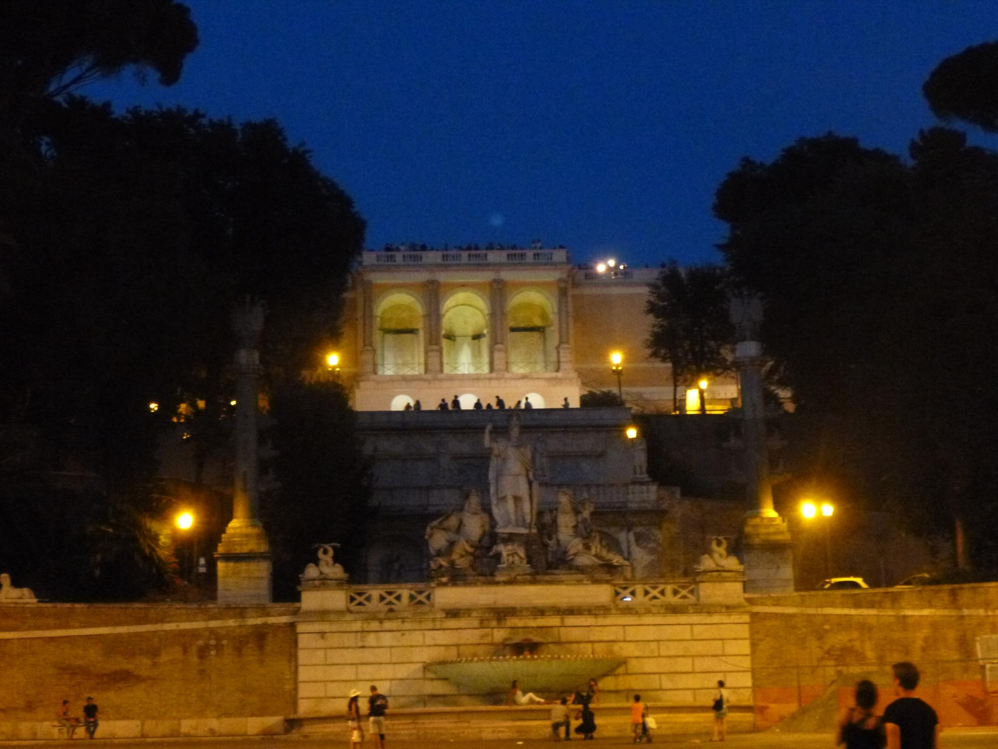 Fontana della Dea Roma
