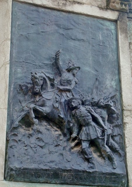 Monumento a Luciano Manara