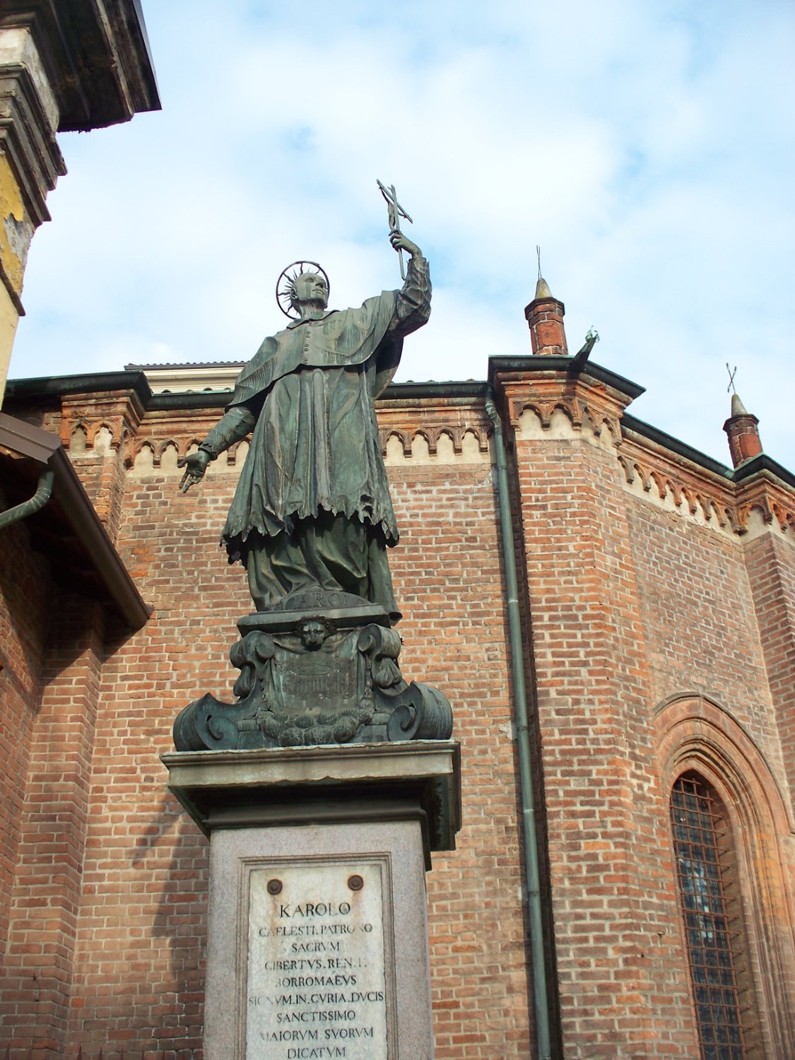 Monumento a San Carlo Borromeo