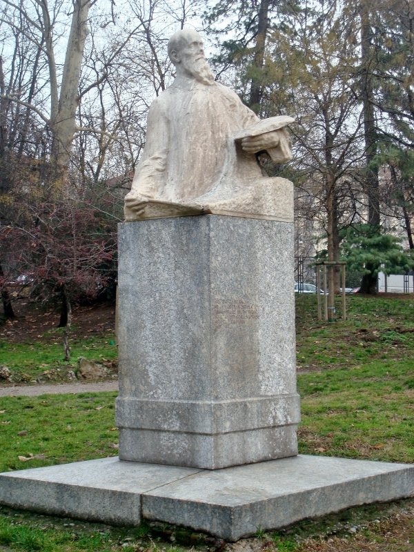 Monumento a Filippo Carcano