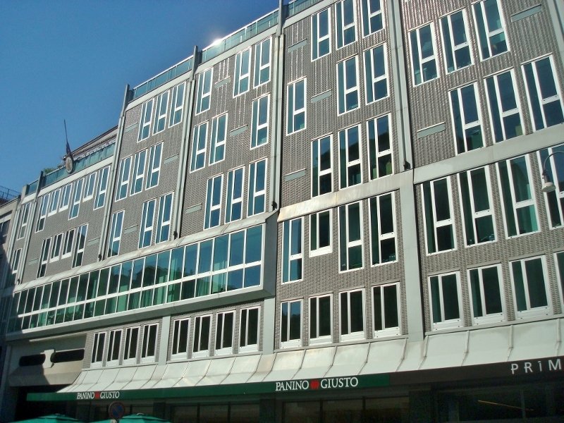 Edificio per l’Istituto Nazionale Assicurazioni