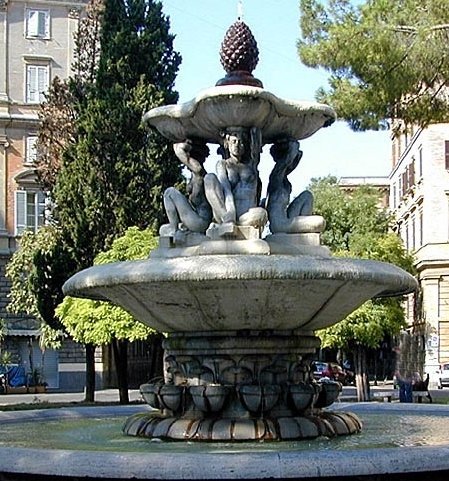 Fontana in Piazza dei Quiriti