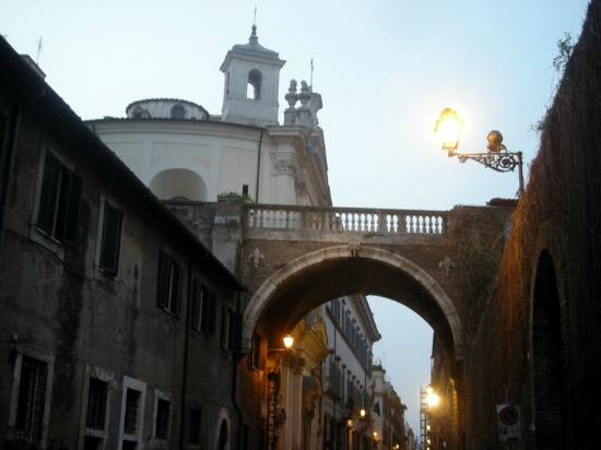 Arco Farnese
