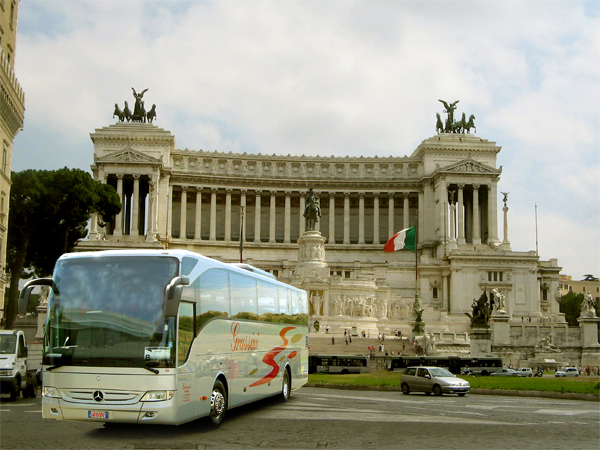 Grassini Bus