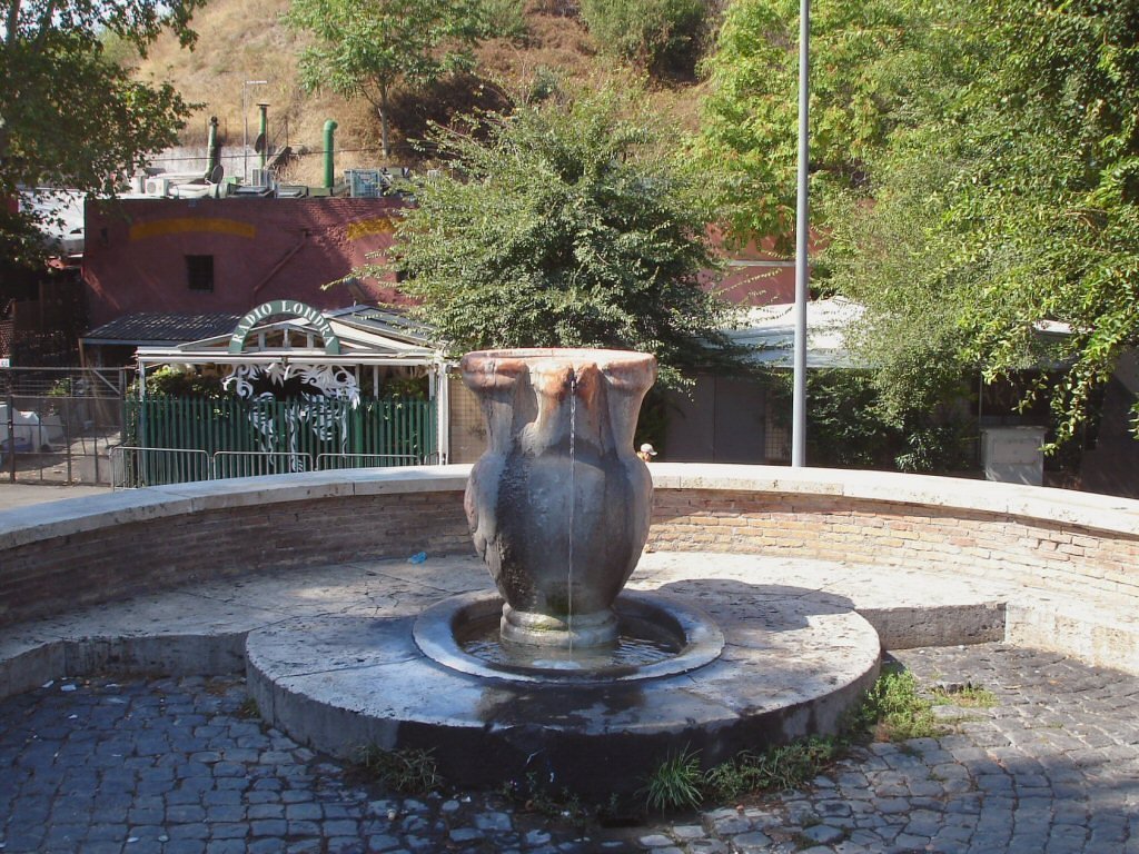 Fontana Del Boccale