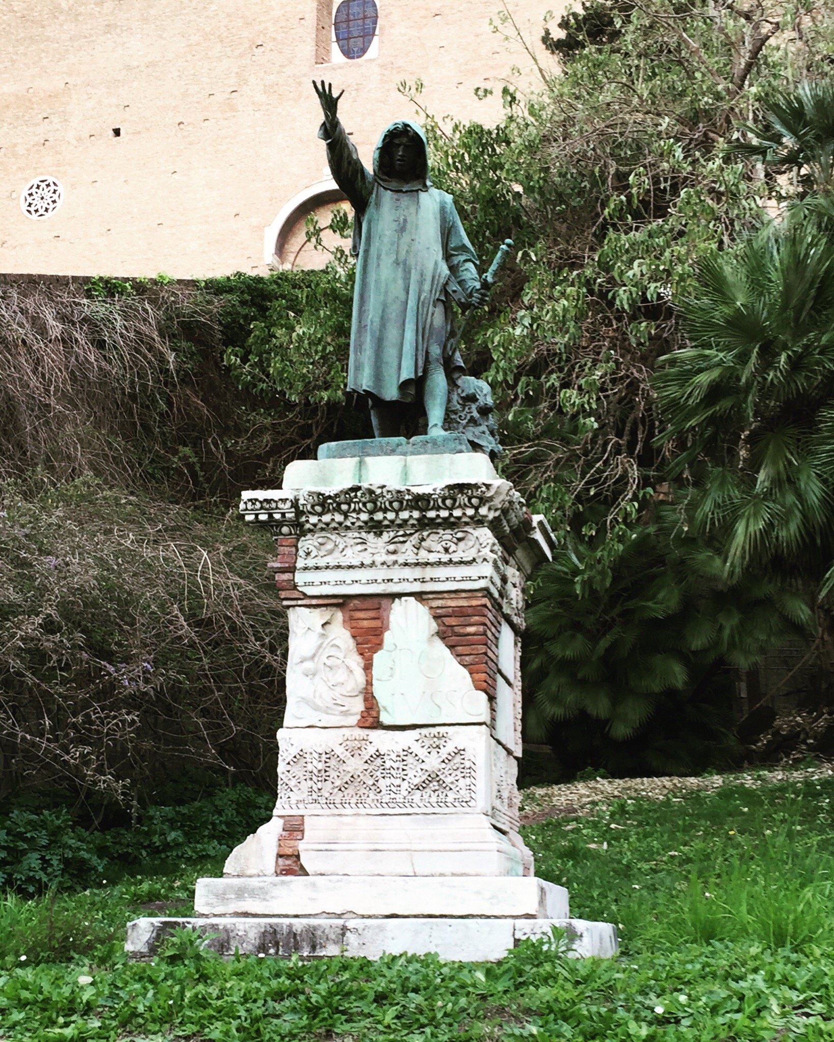 Monumento a Cola DI Rienzo