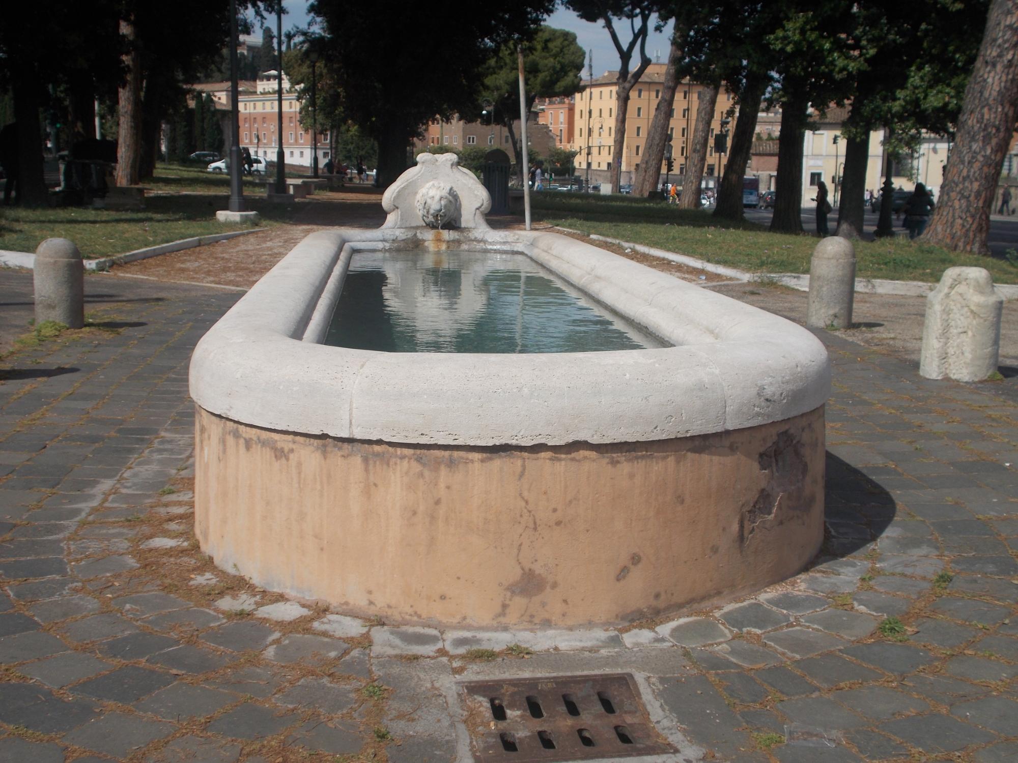 Fontana Lungotevere Aventino