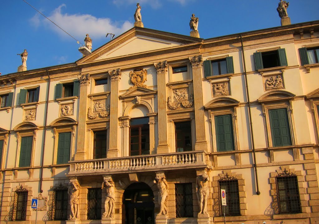 Palazzo Orti Manara