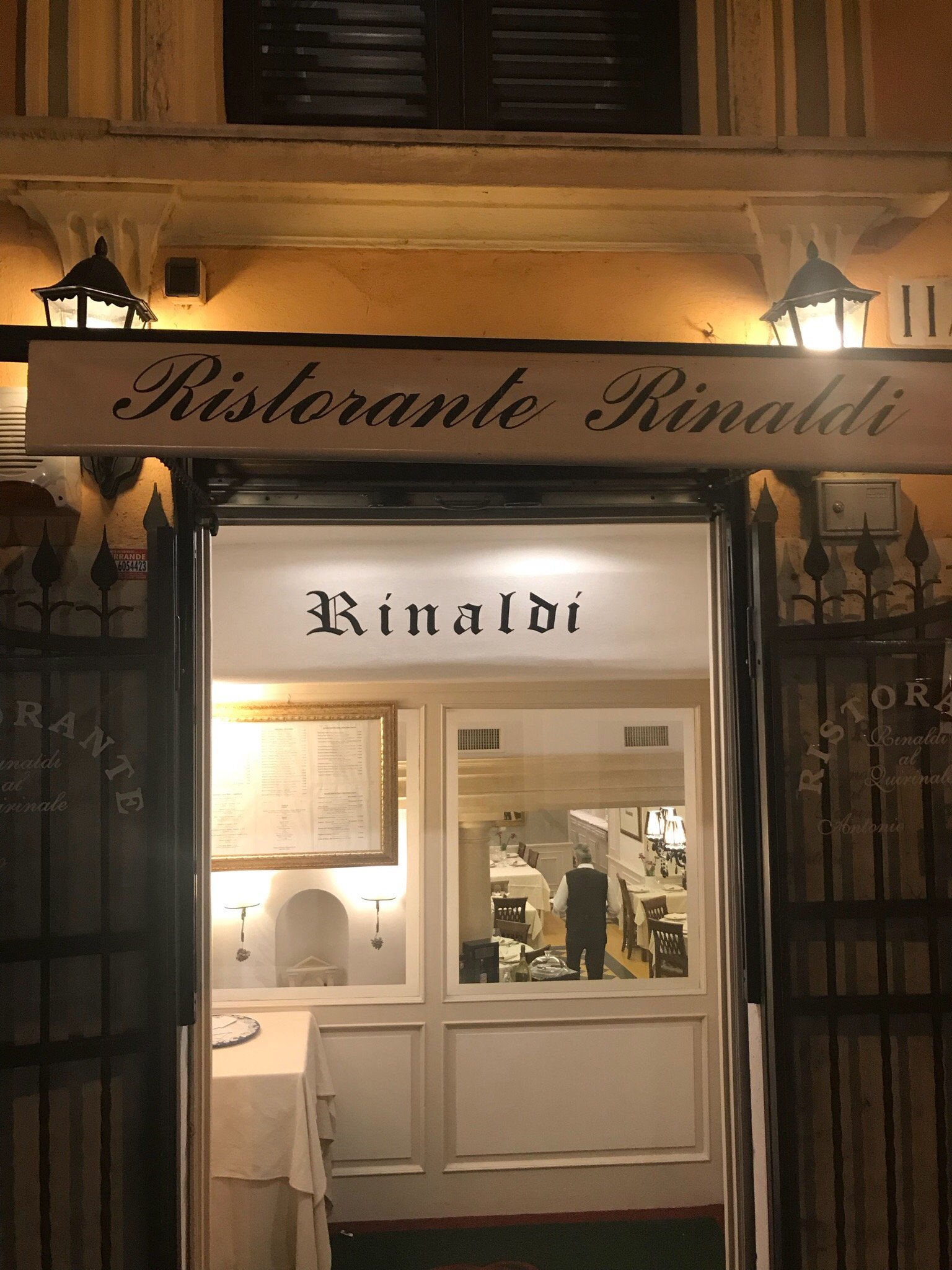 Rinaldo's Bar