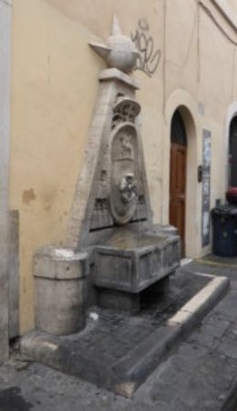 Fontana della Cancelleria