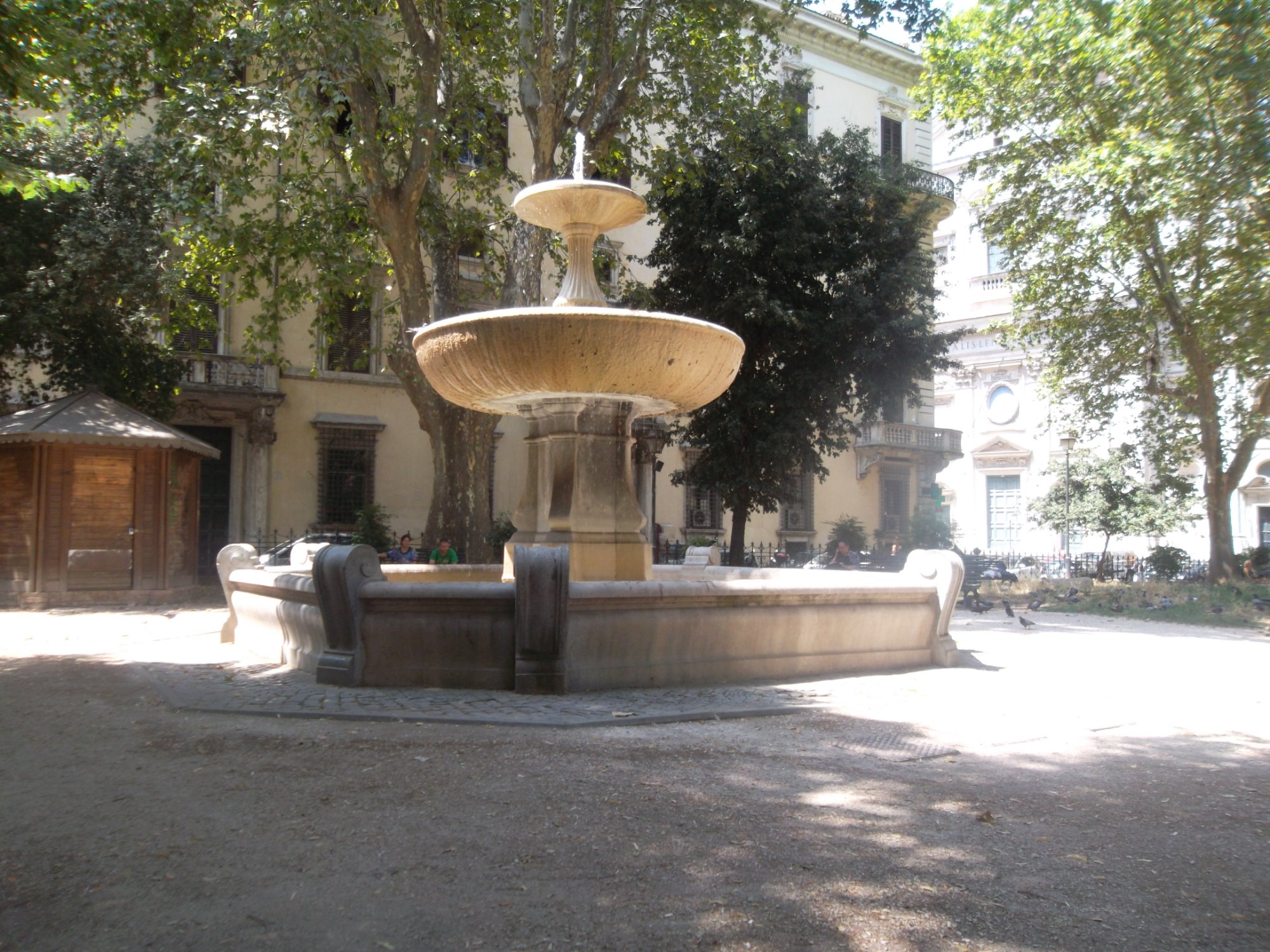 Fontana Cairoli