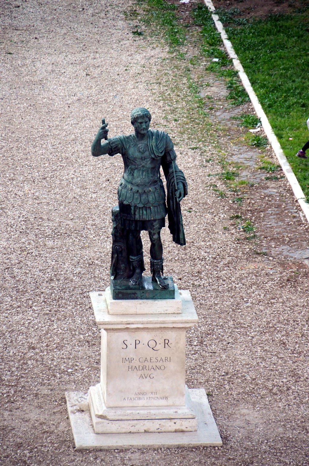 Statua dell'Imperatore Adriano