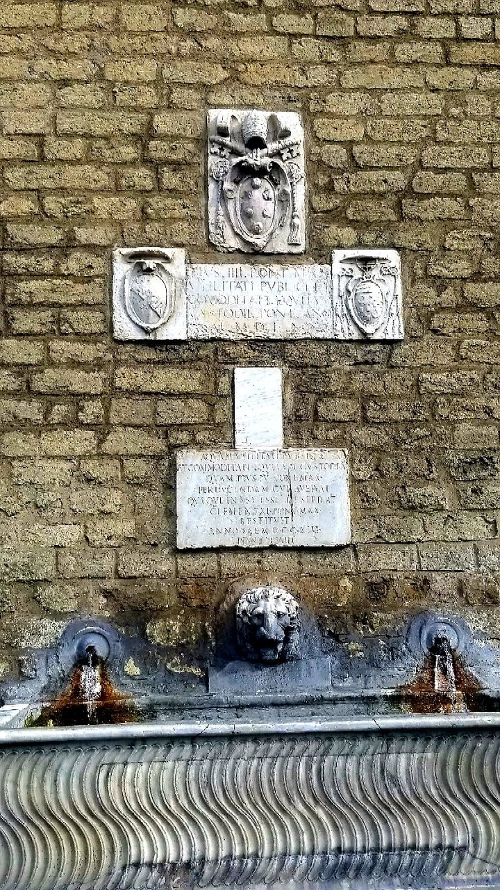 Fontana di Porta Cavalleggeri