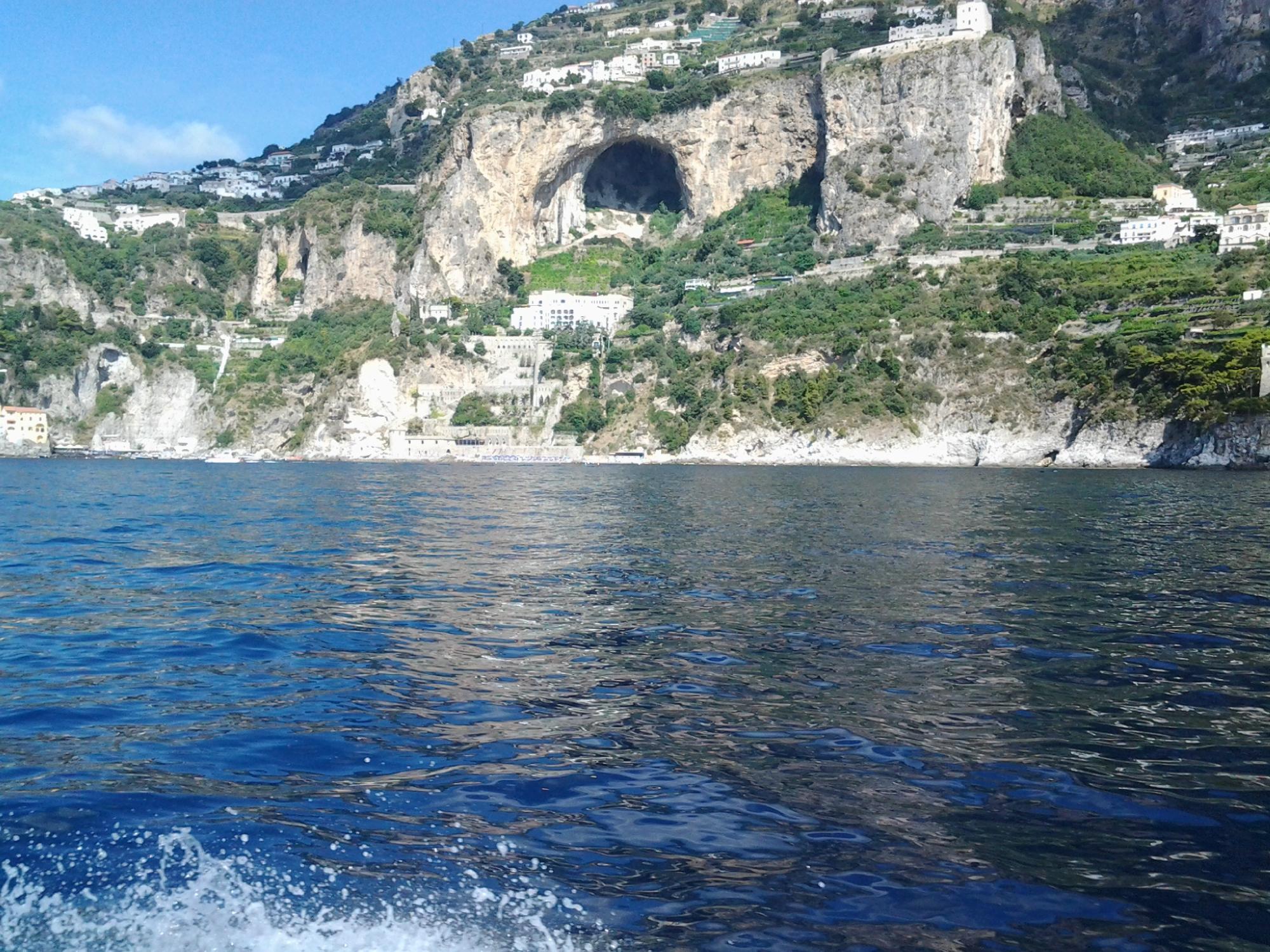 Grotta dello Smeraldo (Emerald Grotto)