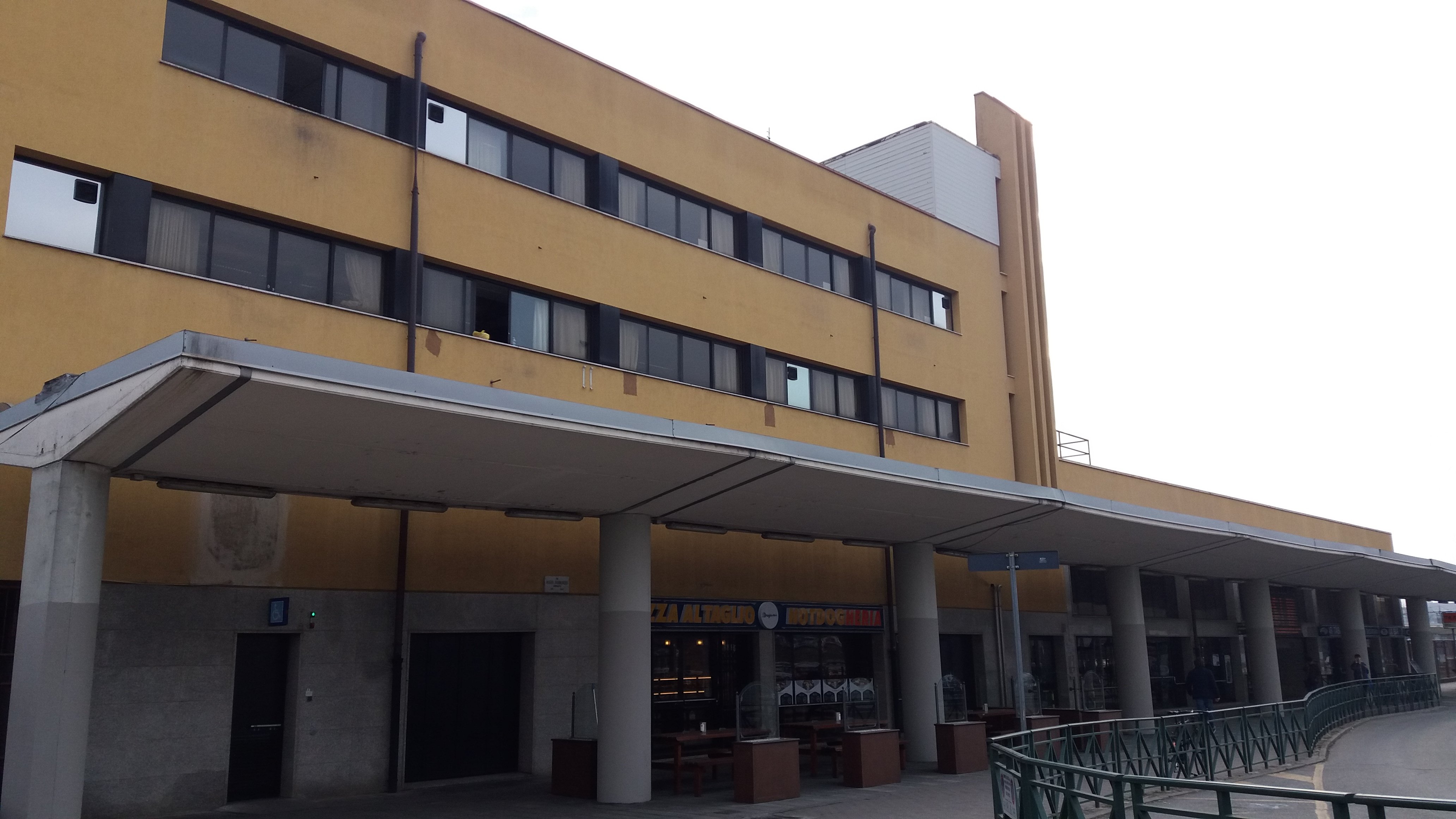 Stazione Ferroviaria - Torino Lingotto