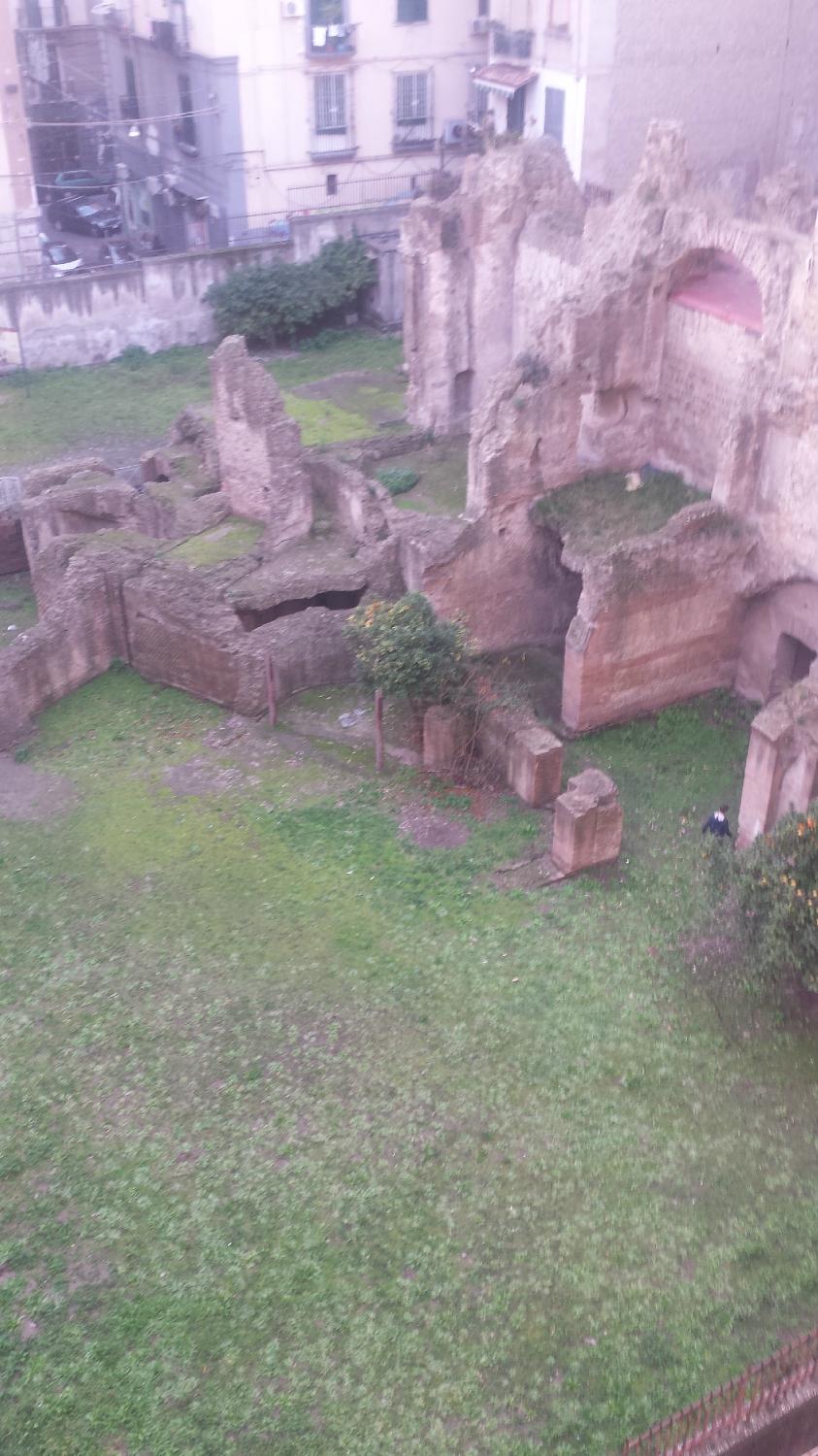 Area Archeologica di Carminiello ai Mannesi