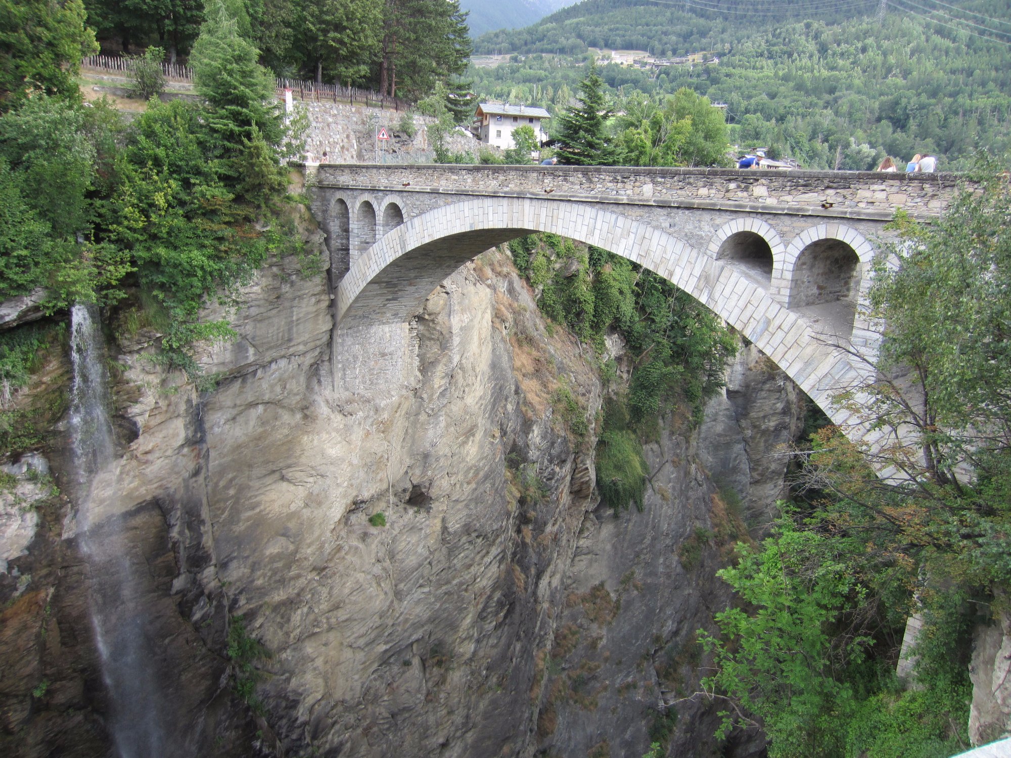 Ponte d'Introd