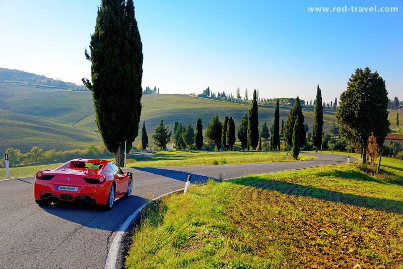 Red Travel - Italia in Ferrari