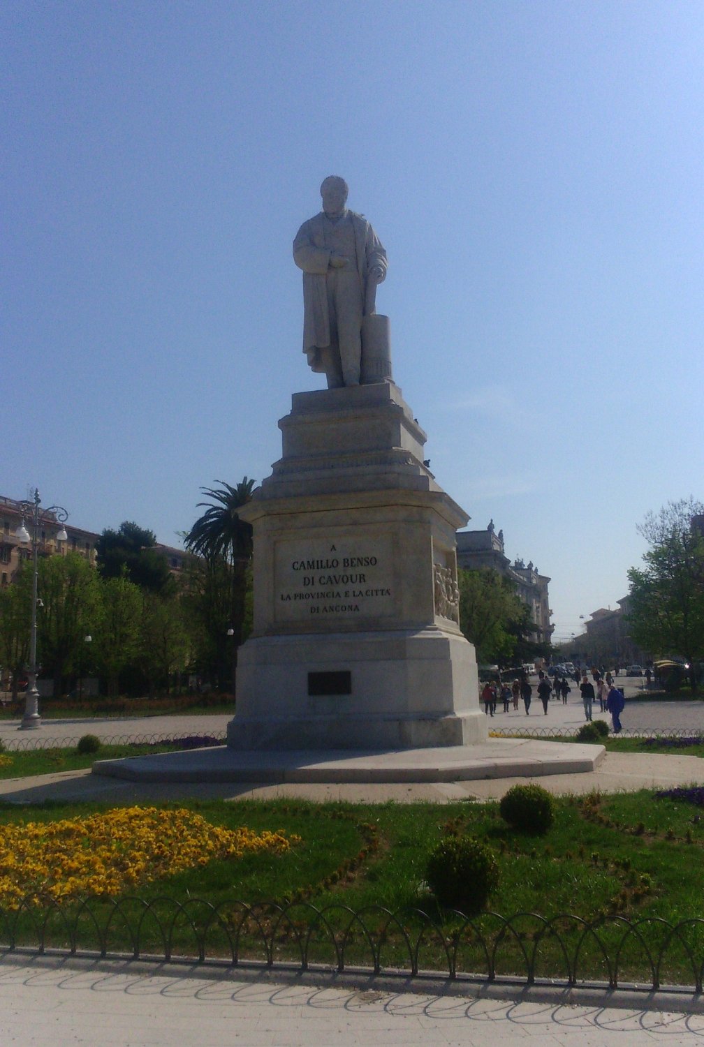 Statua di Camillo Benso di Cavour
