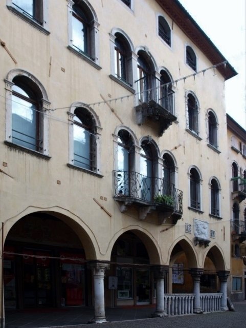 Loggia dei Ghibellini - Palazzo Costantini