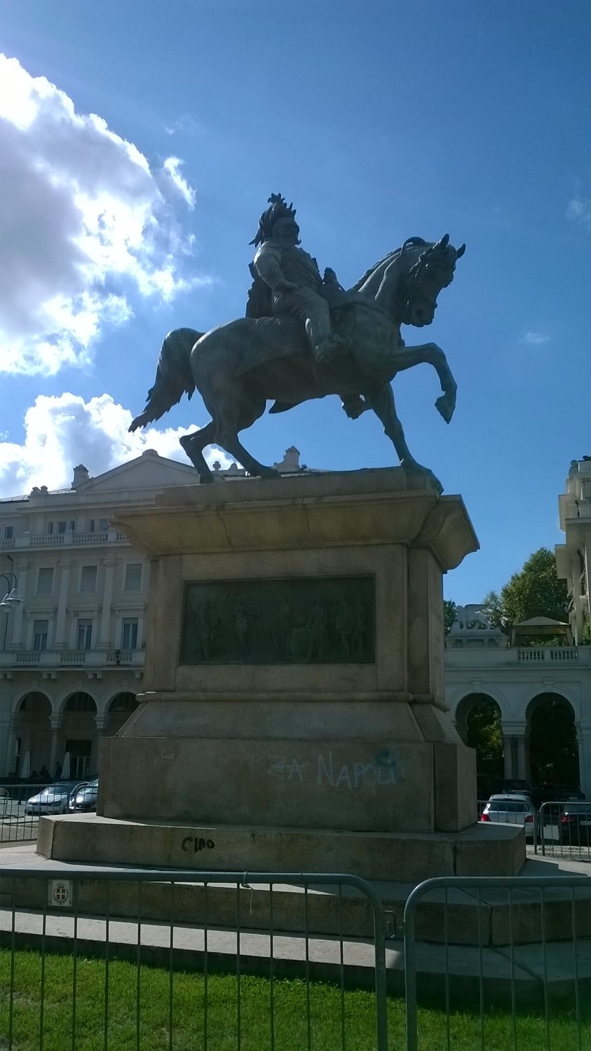 Statua Vittorio Emanuele II