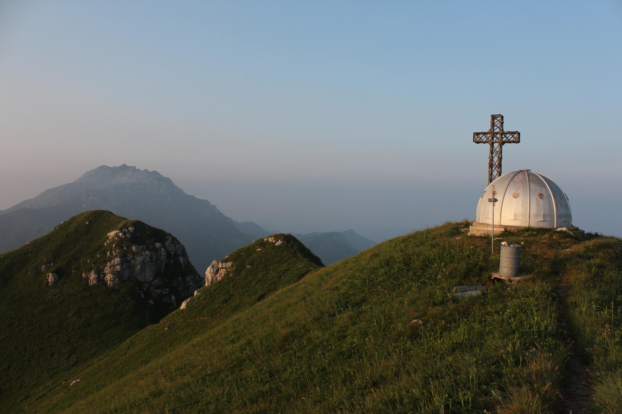 Monte due Mani (Bivacco Locatelli)