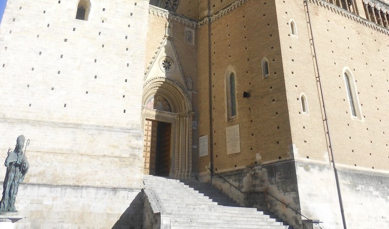 Statua di San Giustino