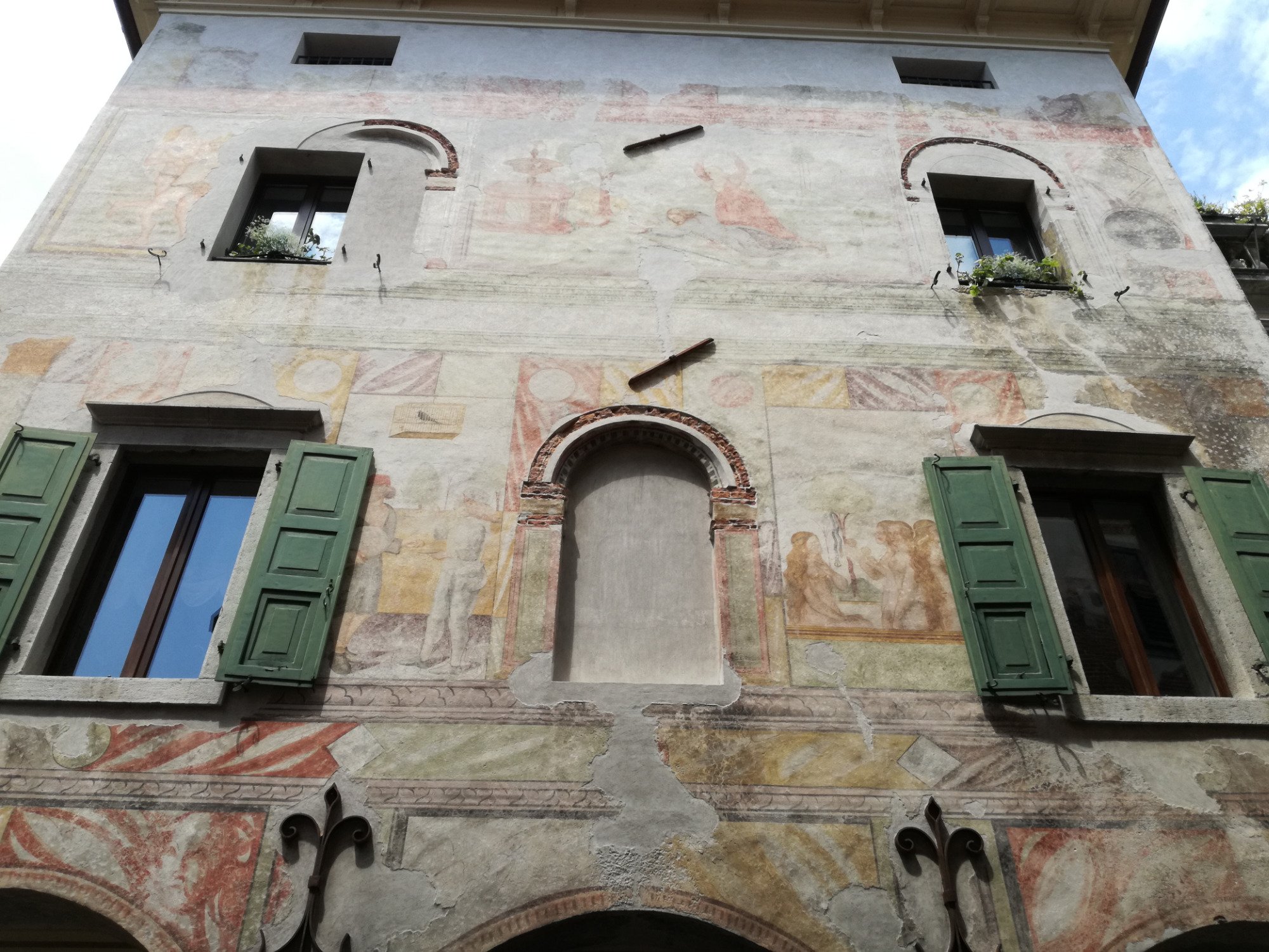 Palazzo Levrini Stringher