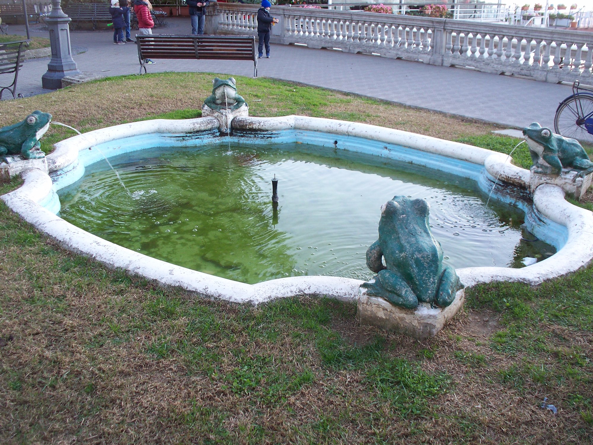 Fontana delle rane