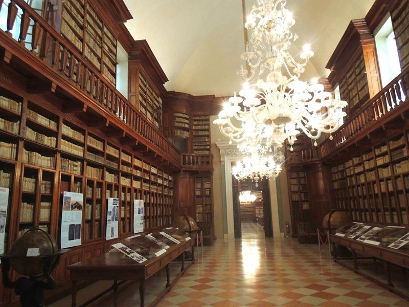 Biblioteca Teresiana