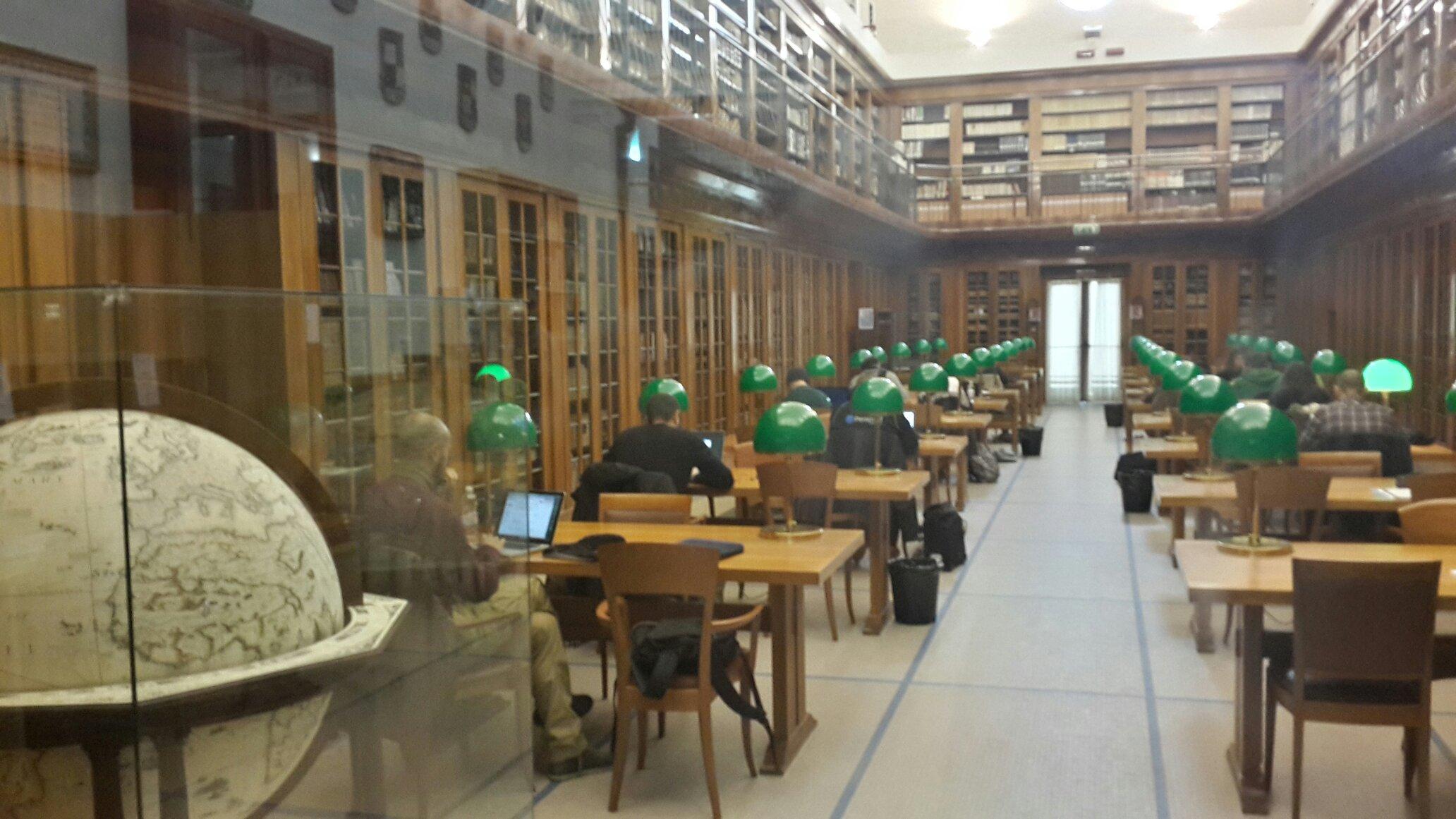 Biblioteca Comunale Manfrediana