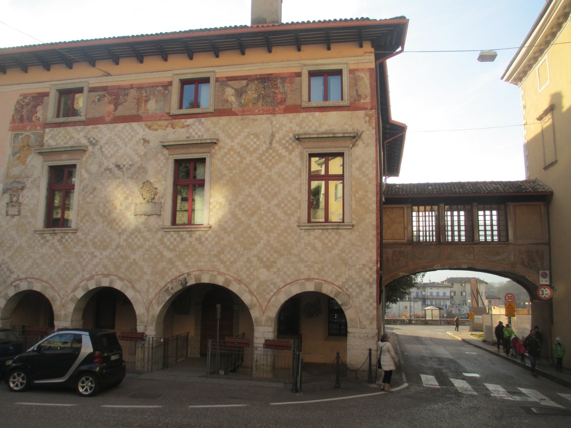 Palazzo Pretorio in Piazza Del Podesta