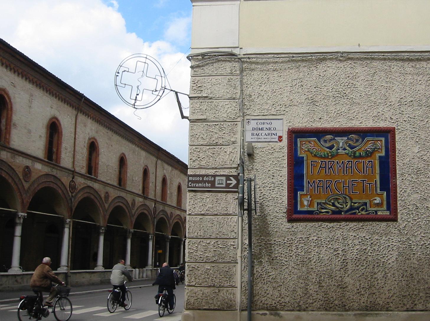 Portico della Carità - Loggia dei Fantini - Casa di Dio