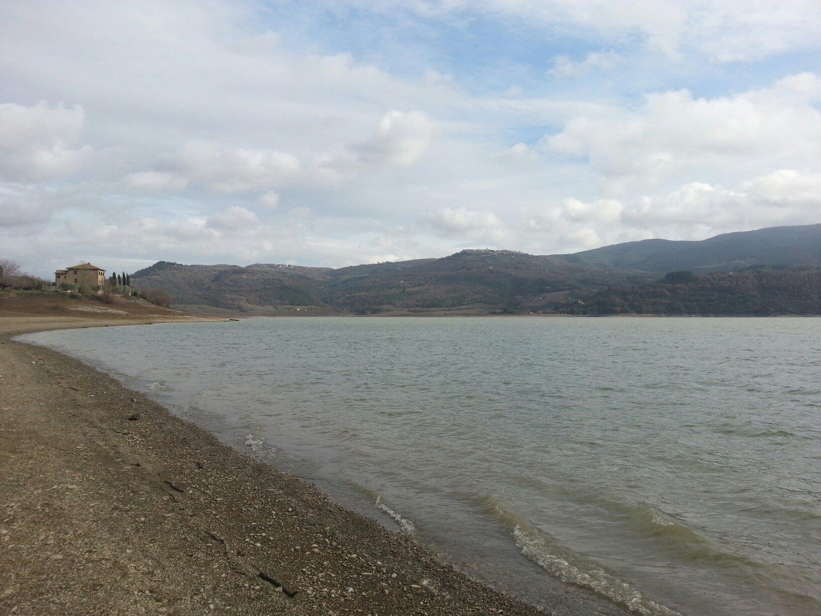 Lago di Corbara