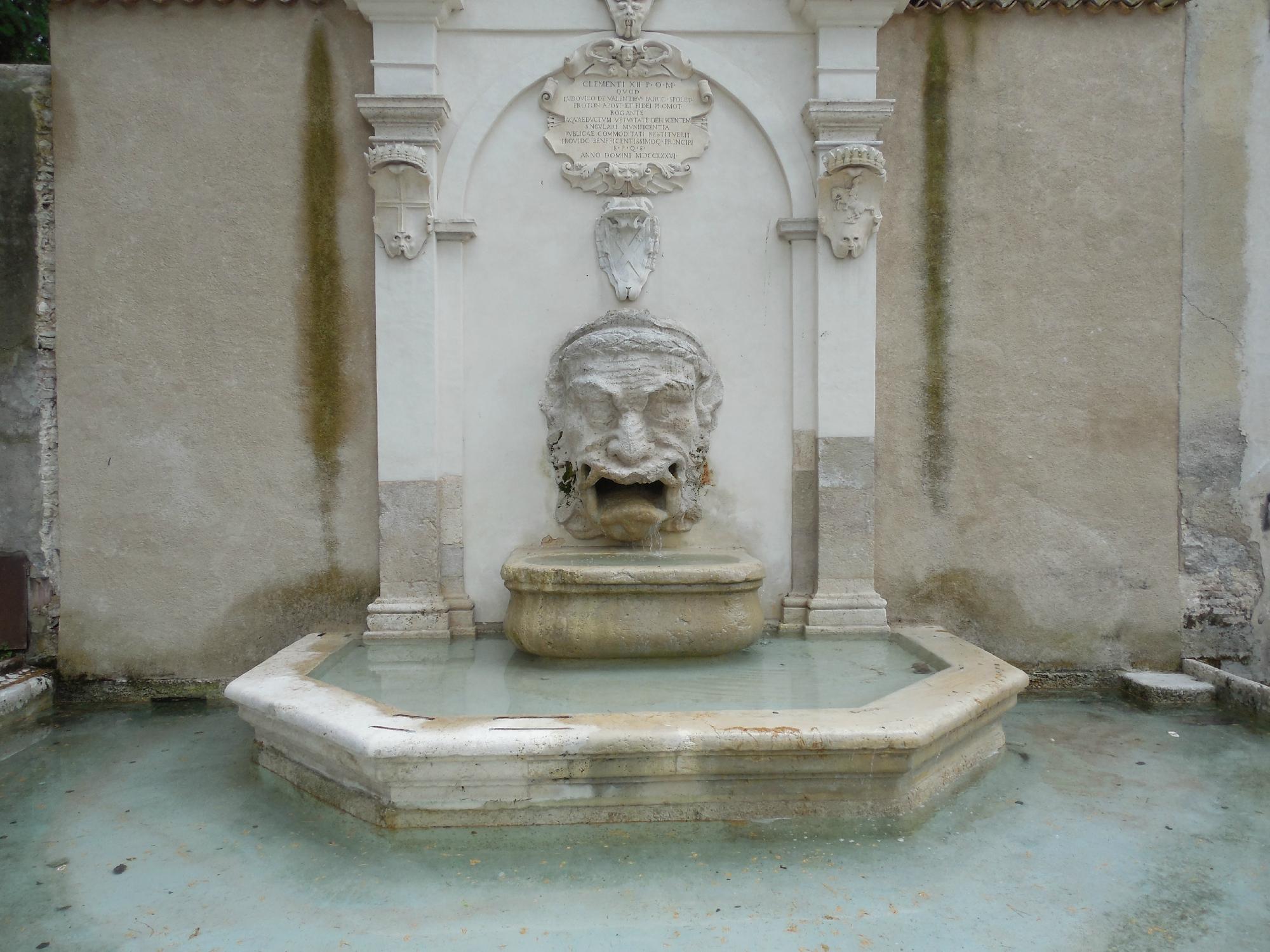 Fontana del Mascherone